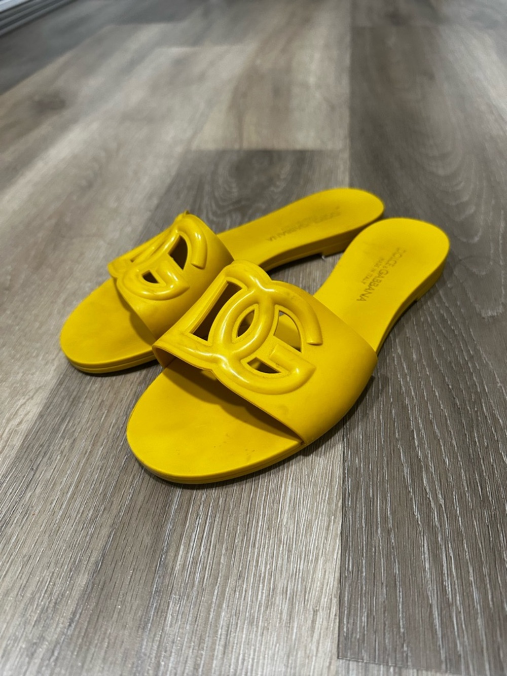 Dolce and Gabanna Women's Slide Sandals with Interlocking Logo